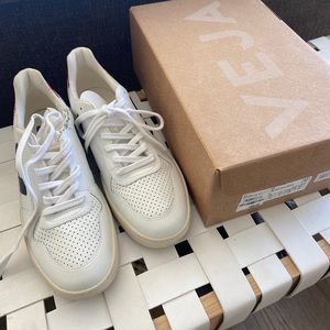 VEJA V-10 Extra White Nautico Pekin Sneaker
